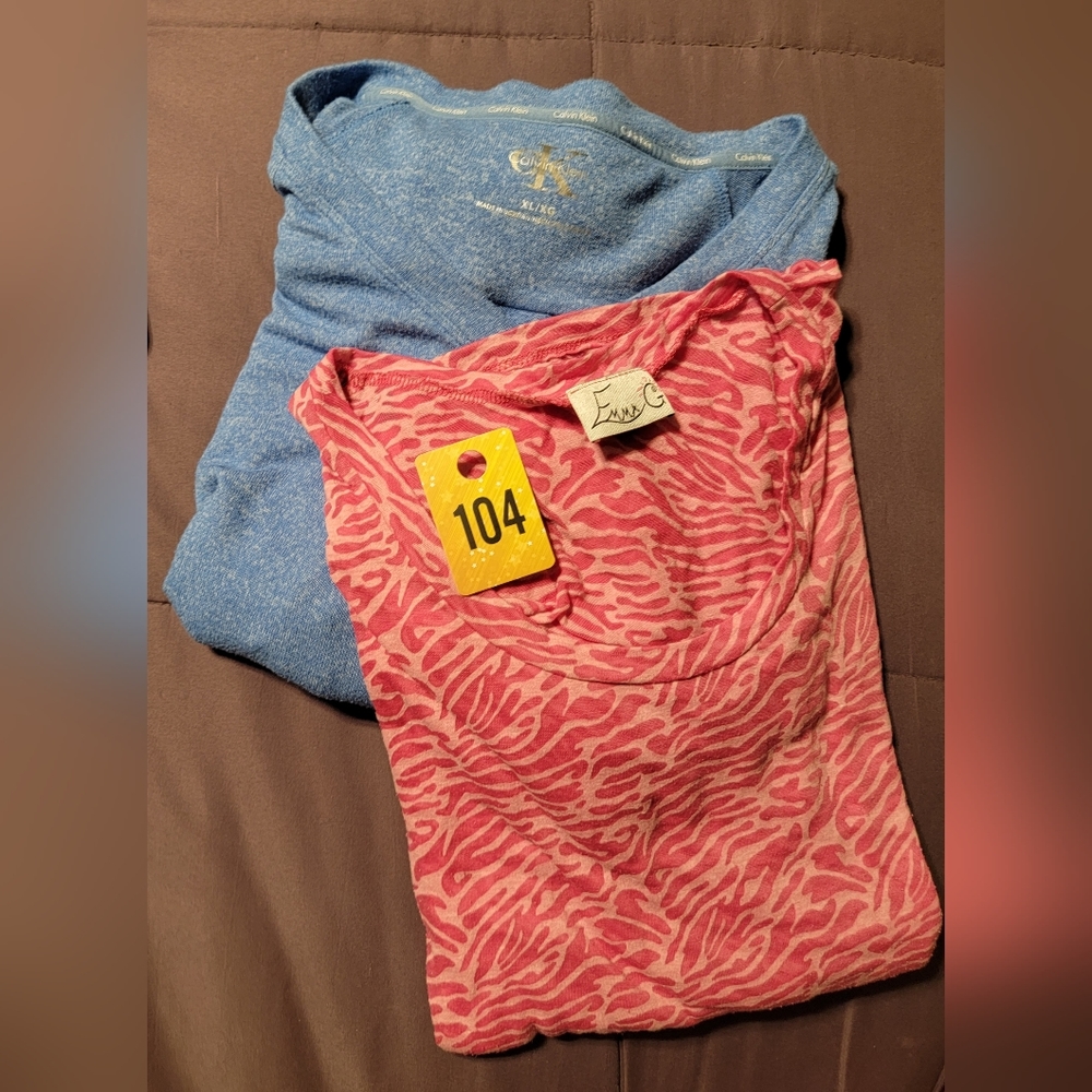 XL Bundle of 2 shirts Long Sleeve